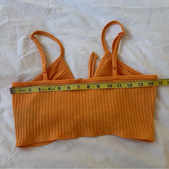 H&M crop top - Picture 5 of 5